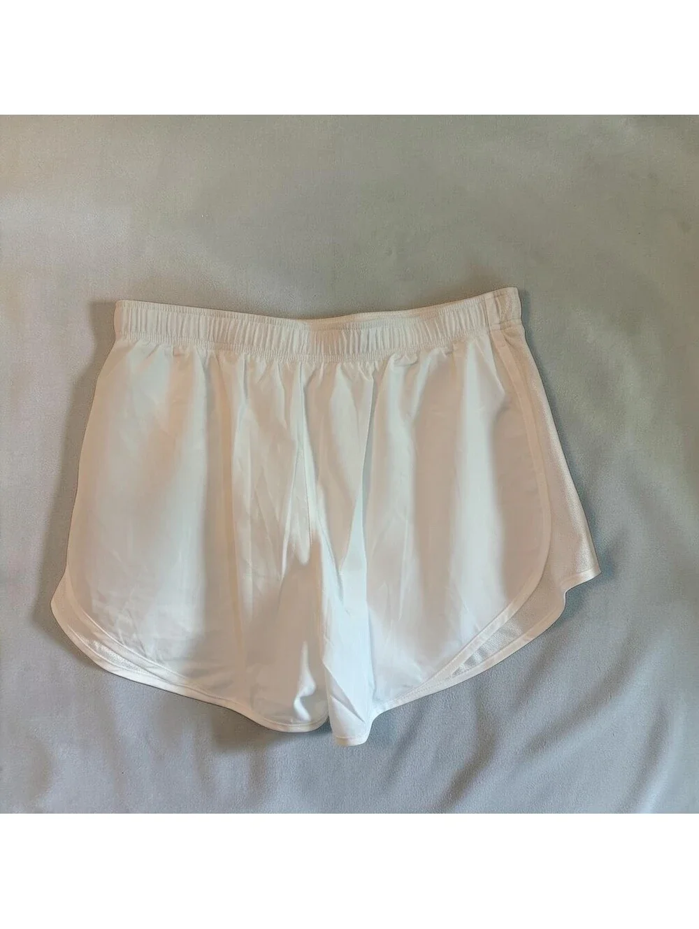 Nike Dri-FIT White Running Shorts XL | Lightweight Athletic Gym Performance